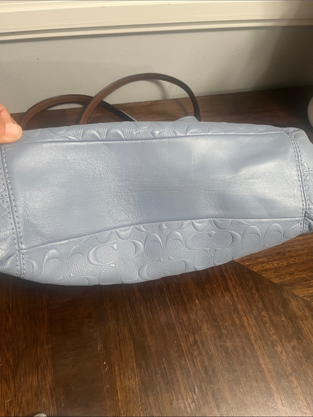 Coach Lexy  Embossed Signature Shoulder Bag new - Picture 8 of 8
